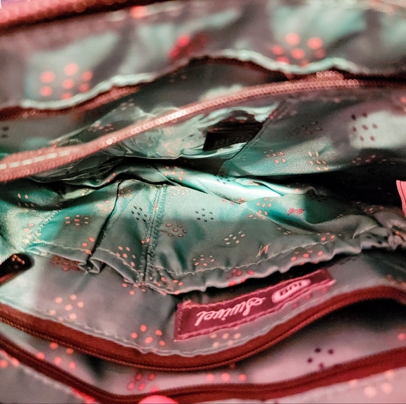 LUG Swivel Floral Print Organizational Compact Crossbody - Picture 7 of 10